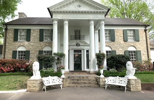 Free early morning visits to Elvis’ grave now open again